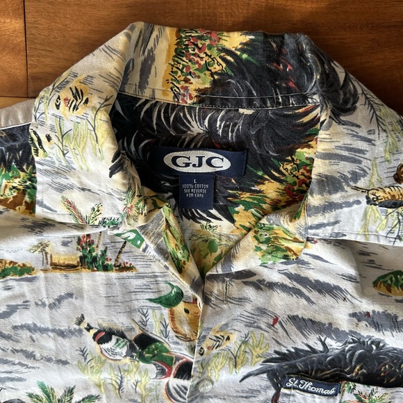 GJC St. Thomas Tropical Print Button Down Shirt size Large - Picture 5 of 5